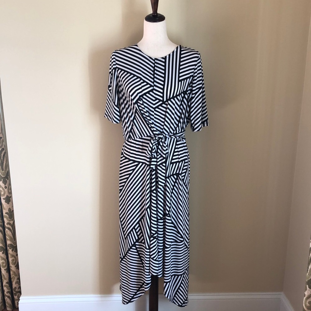 London Times Short sleeve dress
